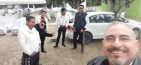 Mariachi Elegancia Mexicana. grupo solista Elegancia Norteña